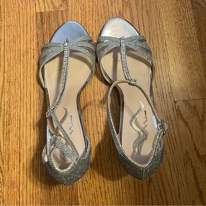 NWOT silver “sparkle” shoes, size 10